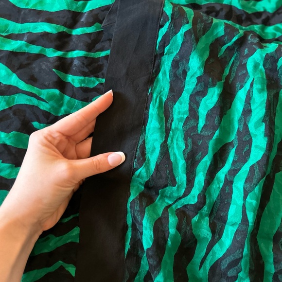 Accessories - Huge Green and Black Zebra Print Silk Scarf